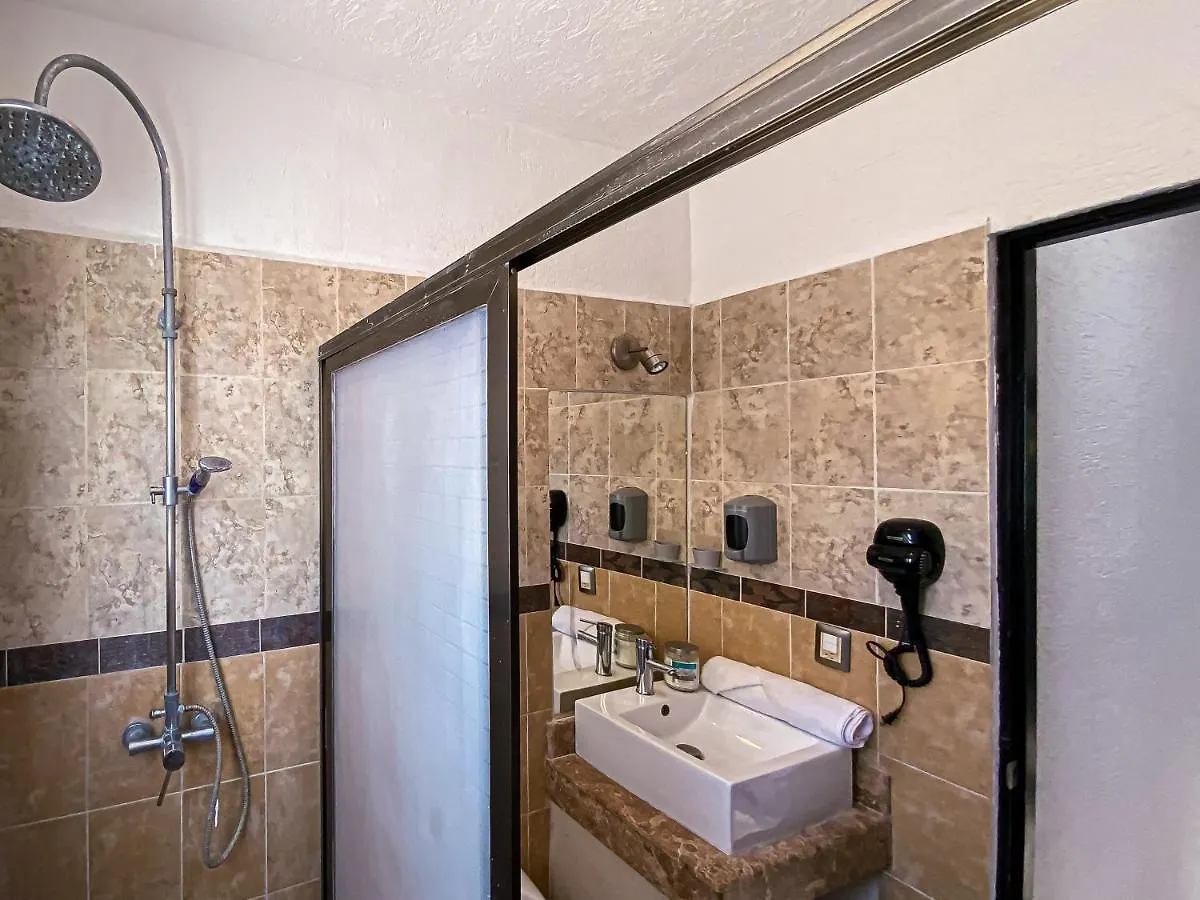 Villa Selvatica Con Piscina Privada En Playa Del Carmen